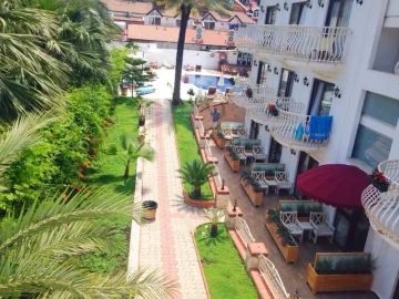 S3 Orange Exclusive Hotel