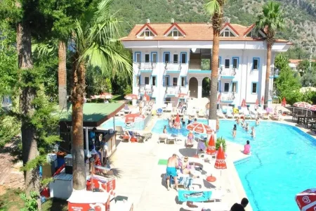 Akdeniz Beach Hotel